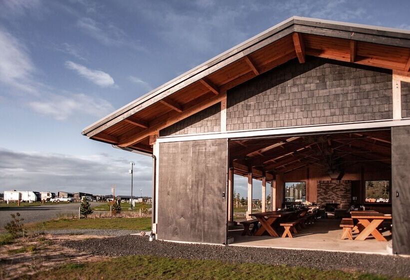 منتجع Bay Point Landing