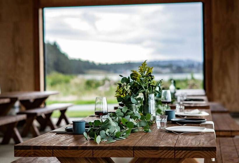 منتجع Bay Point Landing