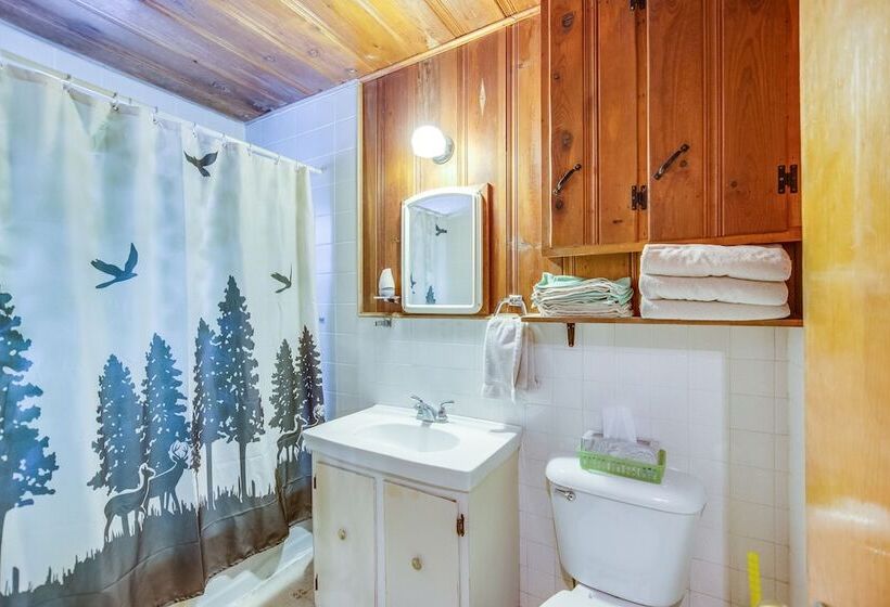 The Cabins At Cloudcroft