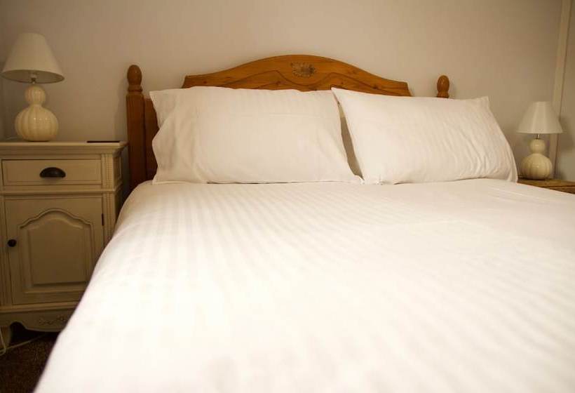 The Chestnuts Holiday Cottages