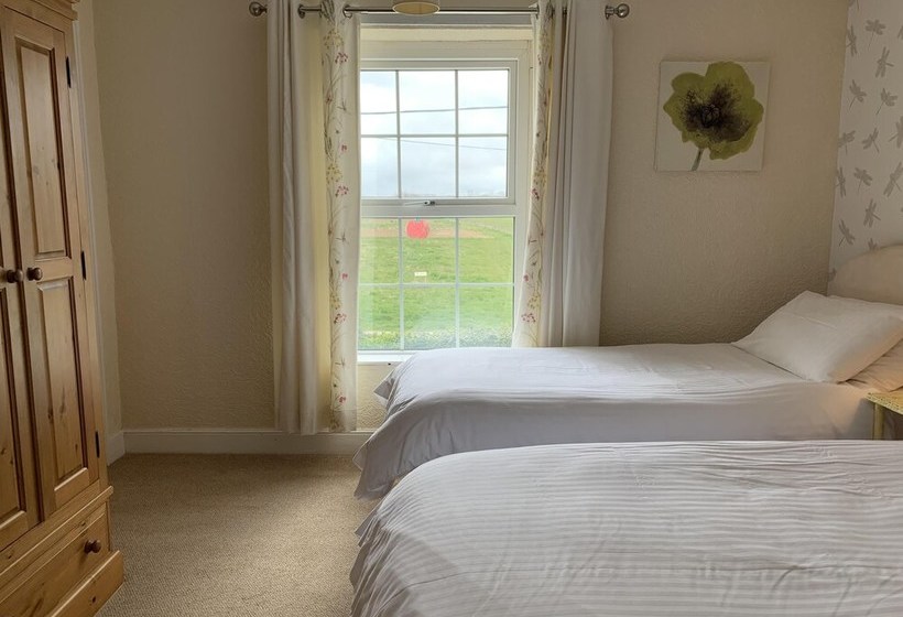 The Chestnuts Holiday Cottages