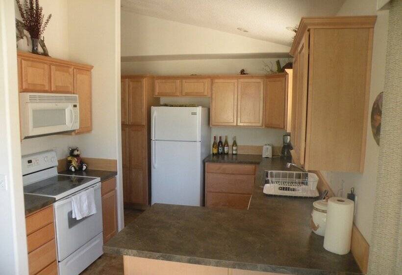 The Cozy Cabin Lapine