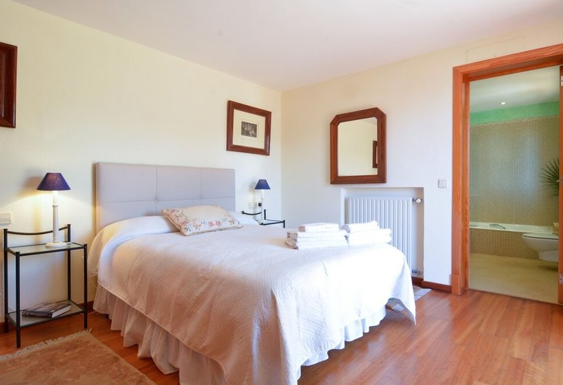 Villa With Incredible Sea Views And Pool Sleeps 7