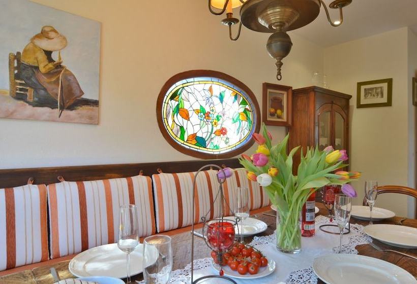 Villa With Incredible Sea Views And Pool Sleeps 7