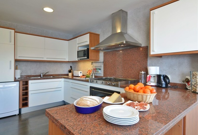 Villa With Incredible Sea Views And Pool Sleeps 7