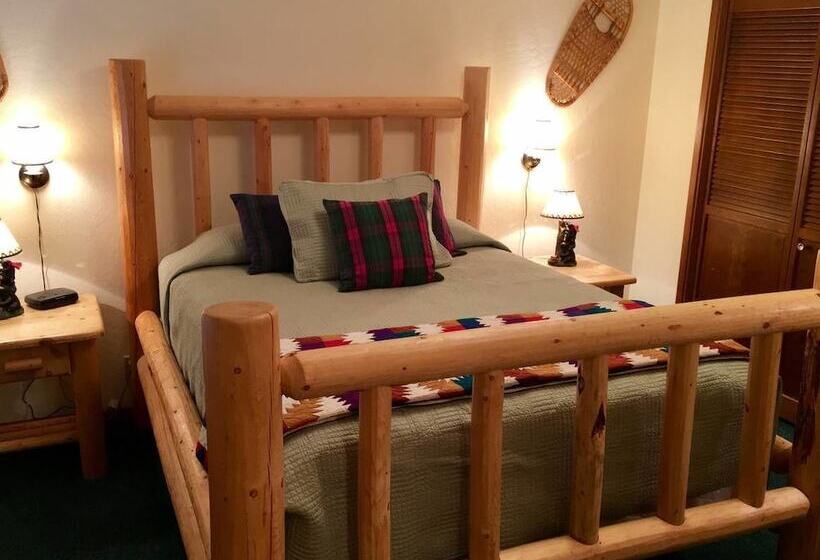 Whispering Pines Cabin Retreat