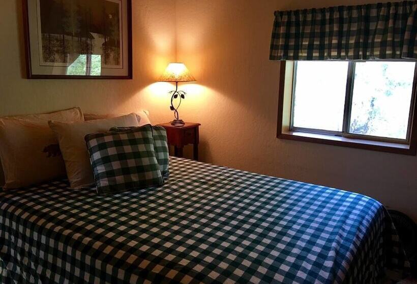 Whispering Pines Cabin Retreat
