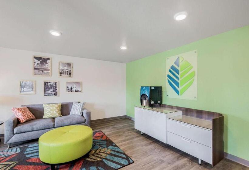 Woodspring Suites Chicago Addison