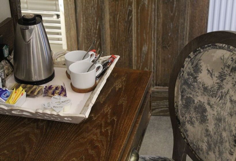 민박 Red Dragon Inn