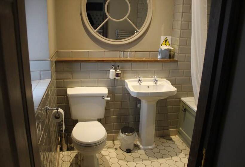 민박 Red Dragon Inn