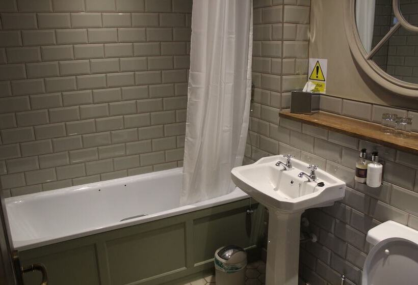 민박 Red Dragon Inn