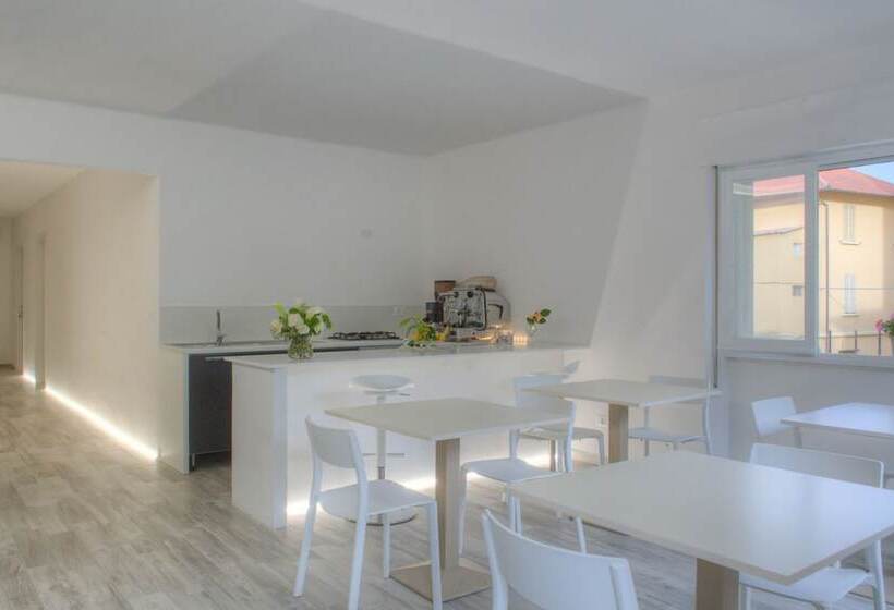 ベッドアンドブレックファースト Rione San Carlo