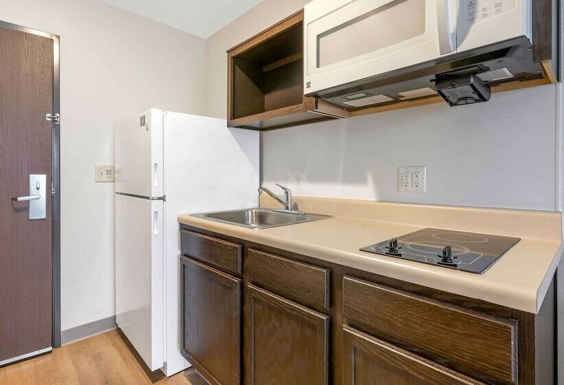 فندق Extended Stay America Select Suites  Louisville  Airport