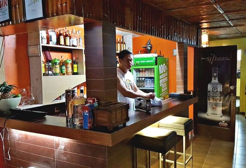 호텔 Finesse Residencia Bar And Restaurant