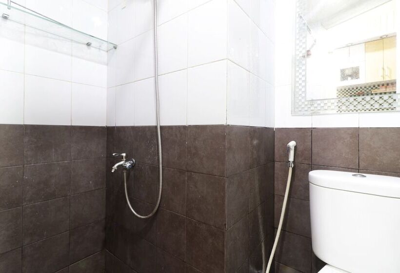 فندق Green Pramuka City By Sr Property