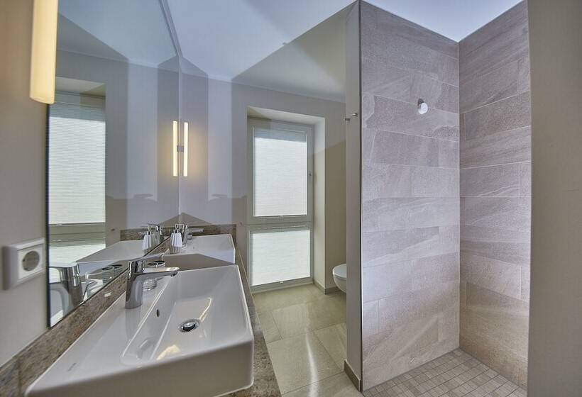 בית מלון כפרי Ostseestrandhausholnis