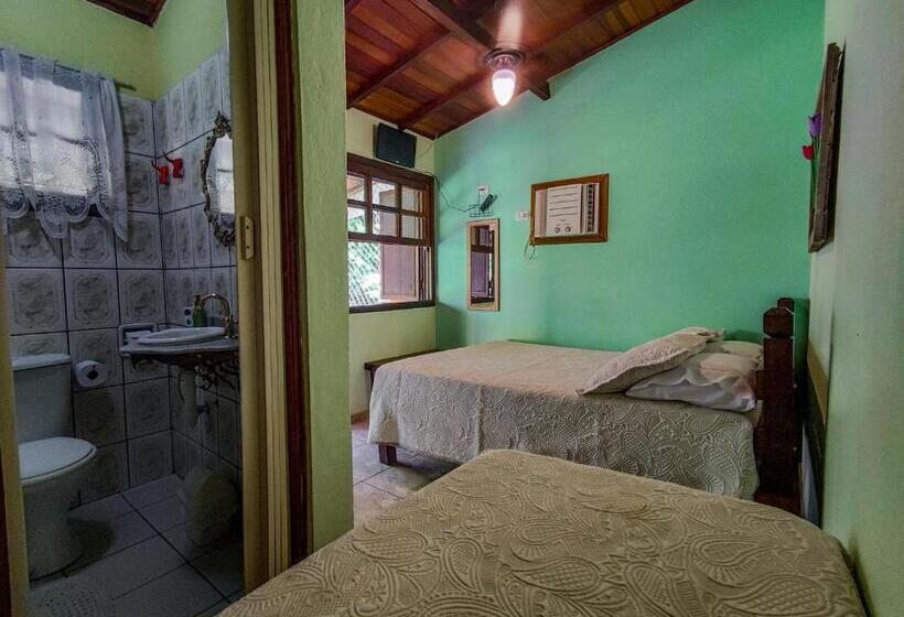 בית מלון כפרי Pousada Ilhabelasuites