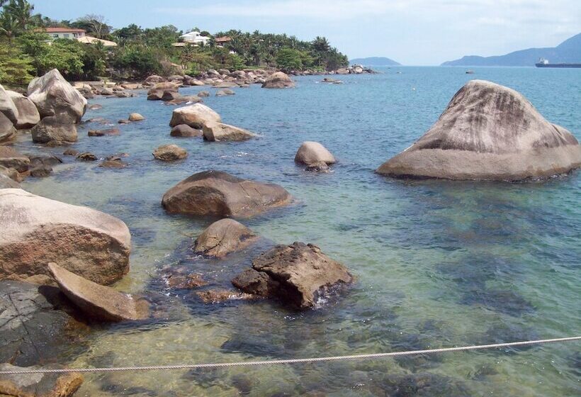 בית מלון כפרי Pousada Ilhabelasuites