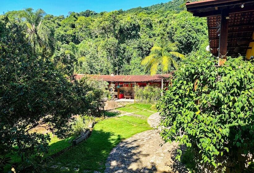 בית מלון כפרי Pousada Ilhabelasuites