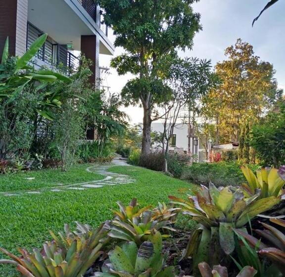 Отель Urban Maerim