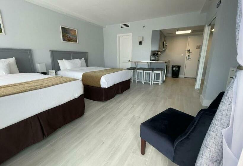 Lovely 1 Bedroom Condo With Pool