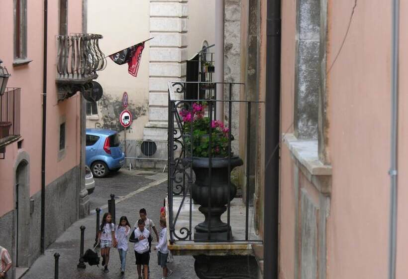 Palazzo Salini Luxury B&b