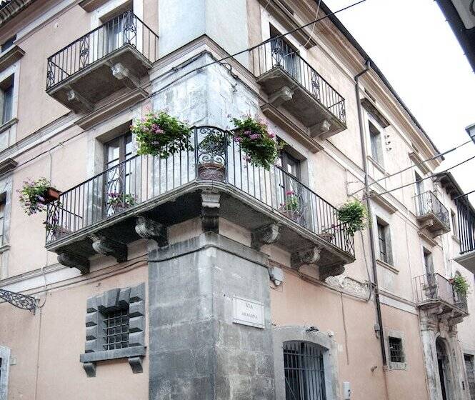 Palazzo Salini Luxury B&b