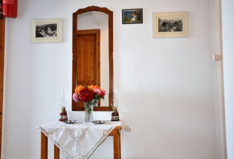 펜션 Marika Vlachou