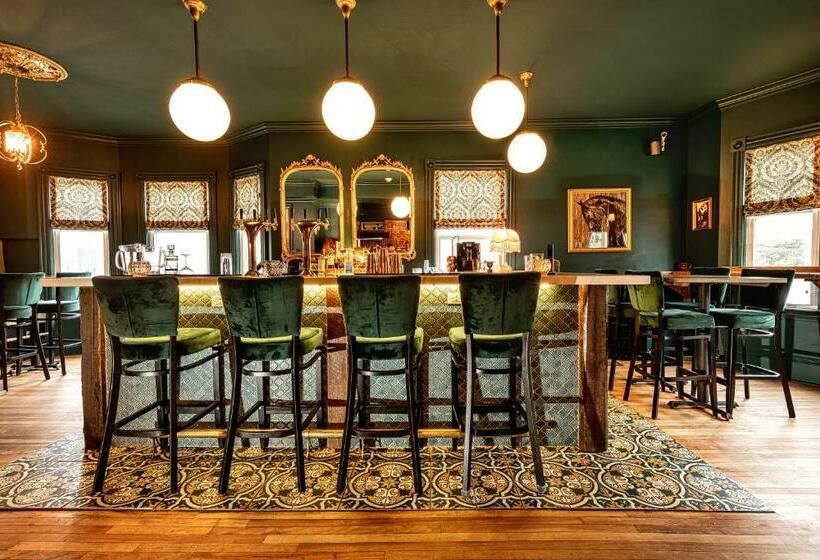 فندق صغير Slaymaker & Nichols Gastro House & Inn