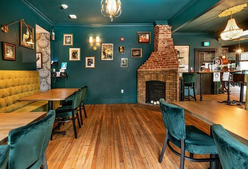 فندق صغير Slaymaker & Nichols Gastro House & Inn