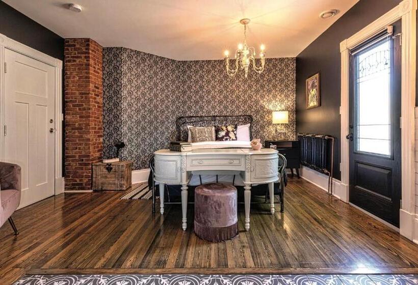 فندق صغير Slaymaker & Nichols Gastro House & Inn