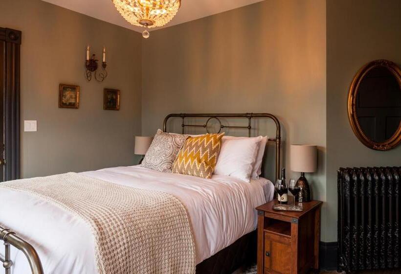 فندق صغير Slaymaker & Nichols Gastro House & Inn