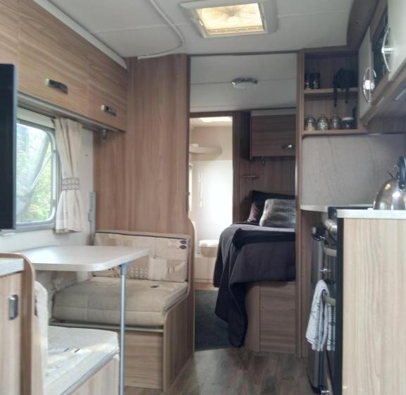 Bed and Breakfast Caravan Glamping Accommodation