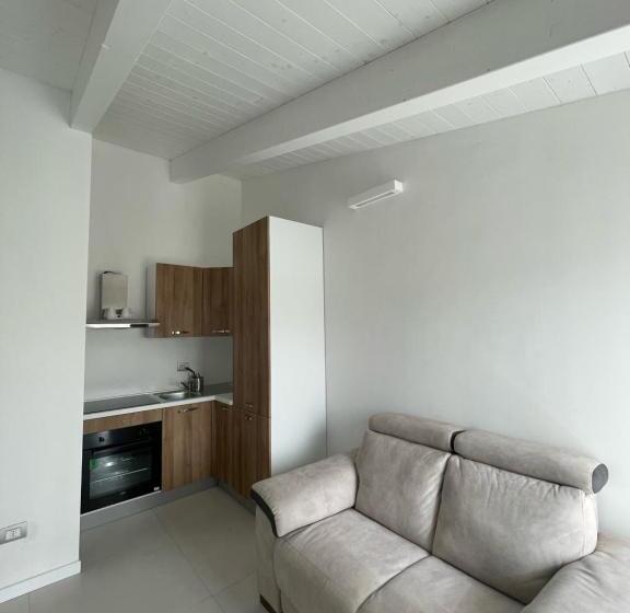 هتل Agriturismo Il Colle Dei Lecci