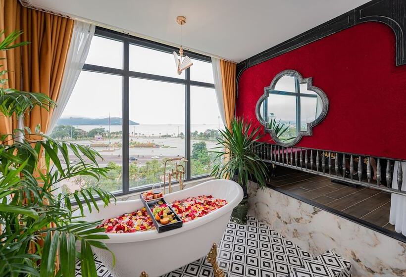 Athena Hotel Quy Nhơn