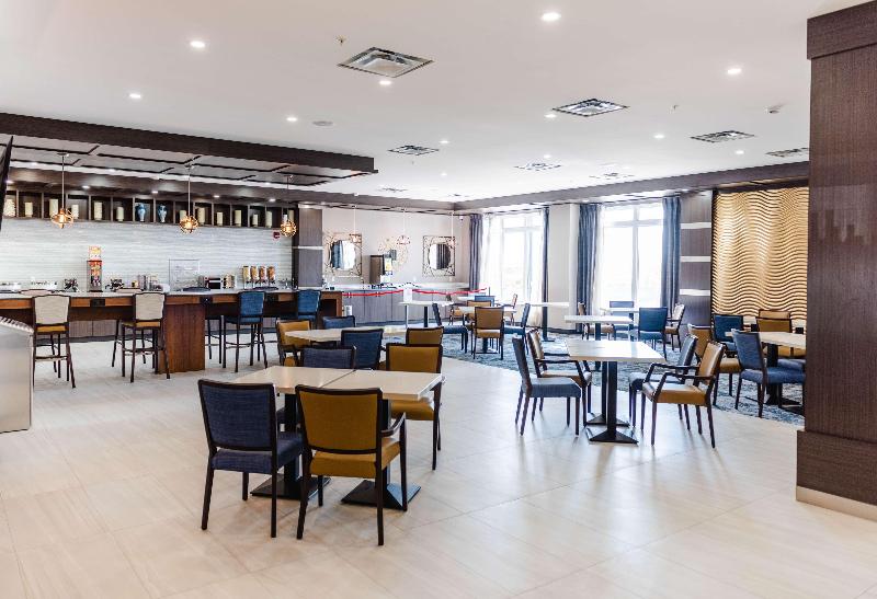 בית מלון כפרי Best Western Premier Executive Residency Medicine Hat