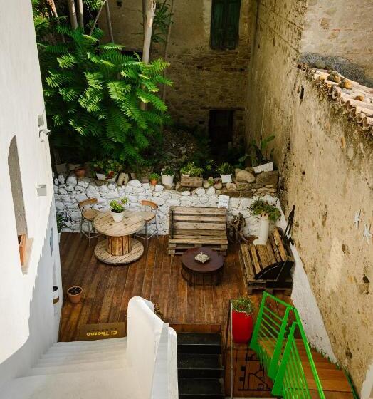 בית מלון כפרי Ci Thorno