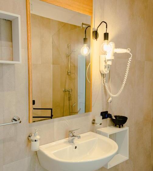 בית מלון כפרי Ci Thorno