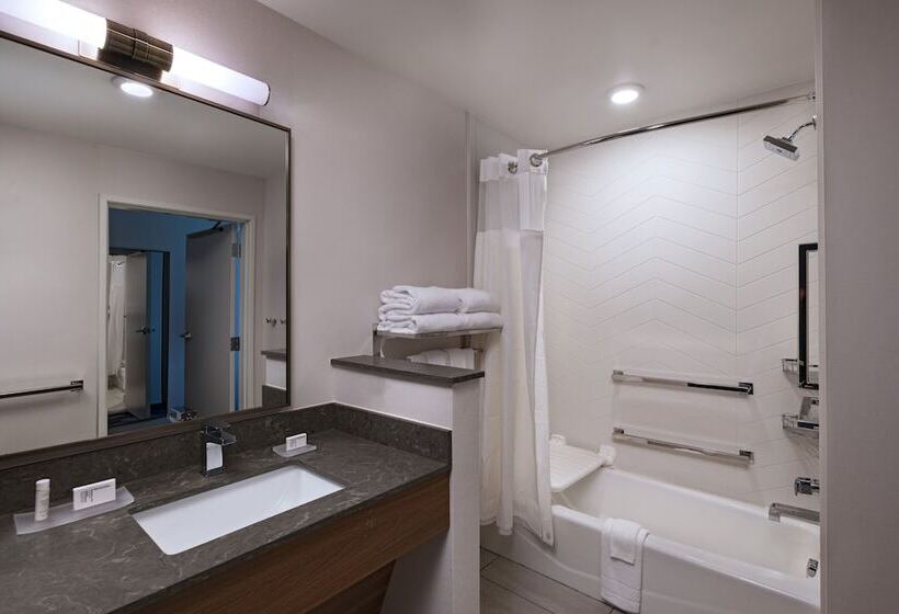 فندق Fairfield Inn & Suites By Marriott Oskaloosa