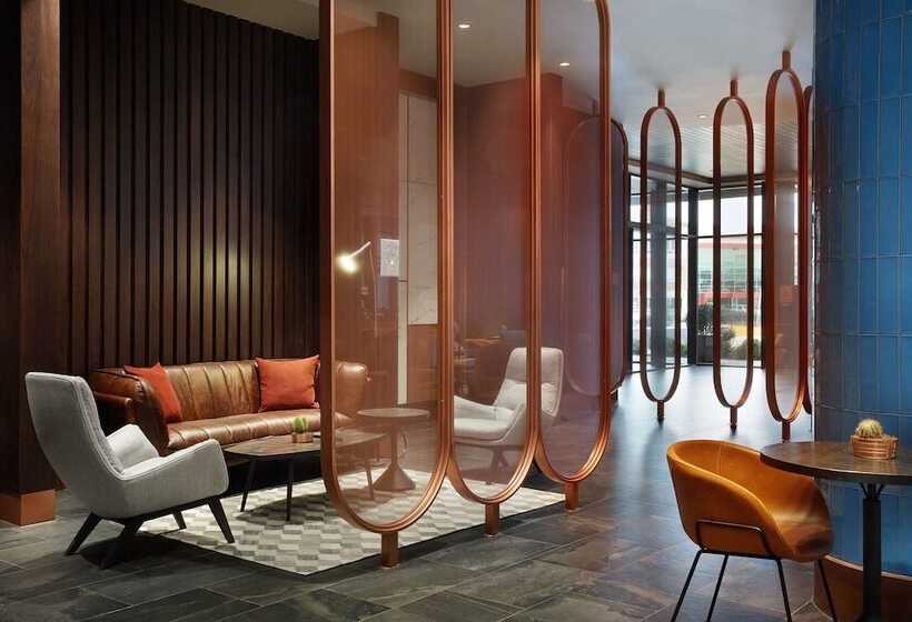 هتل Four Points By Sheraton Prishtina City