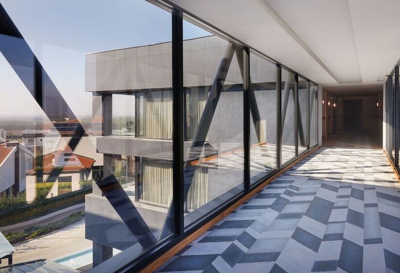 هتل Four Points By Sheraton Prishtina City