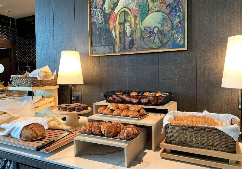 هتل Four Points By Sheraton Prishtina City