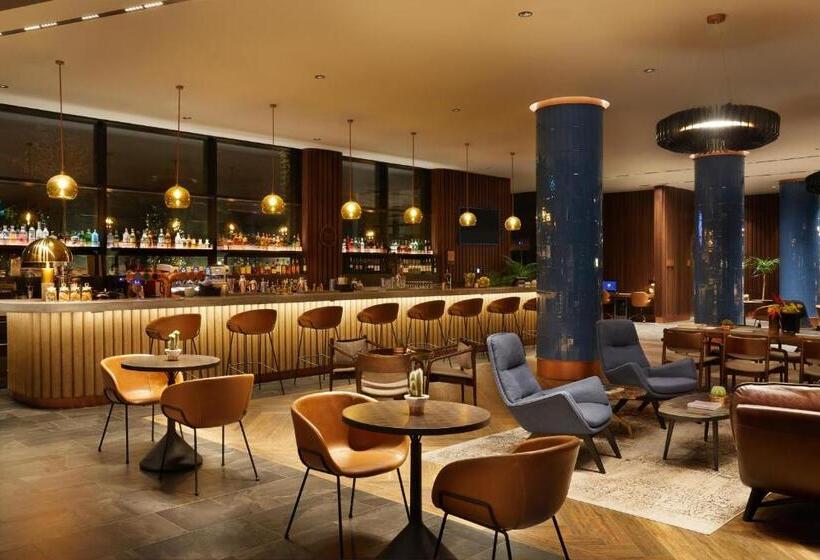 هتل Four Points By Sheraton Prishtina City