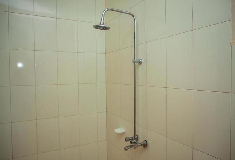 ホテル Kilimanjaro White House