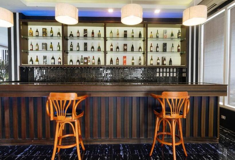 هتل Northpointe Residences