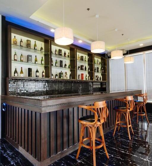 هتل Northpointe Residences