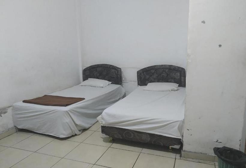 ホテル Oyo 3329  Mulya Jaya