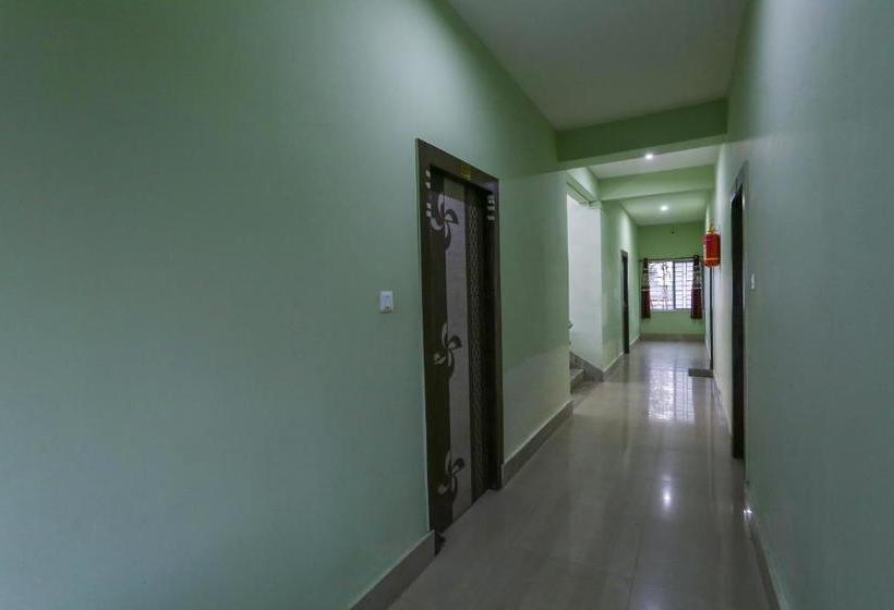 호텔 Oyo Flagship 64038  Gloria Mandarmoni Beach Rd