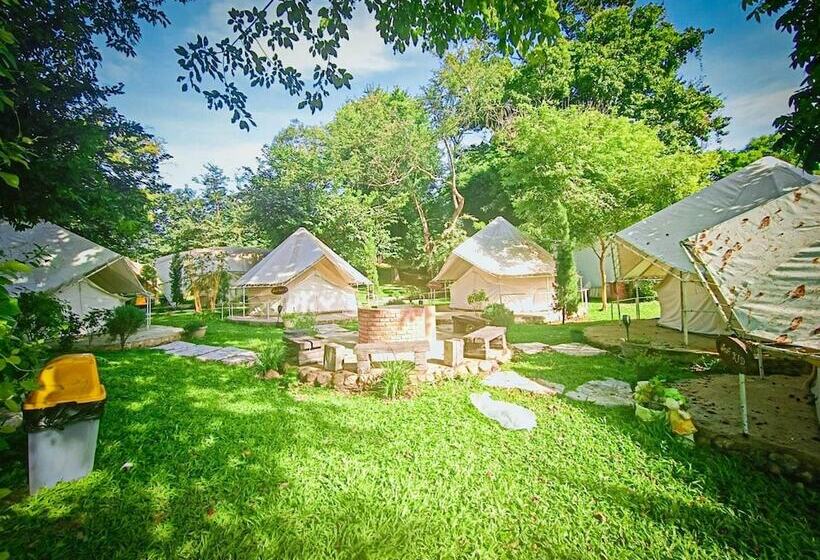 فندق Resort Huangchui Baan Phu Khao