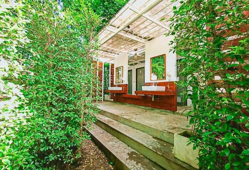 فندق Resort Huangchui Baan Phu Khao